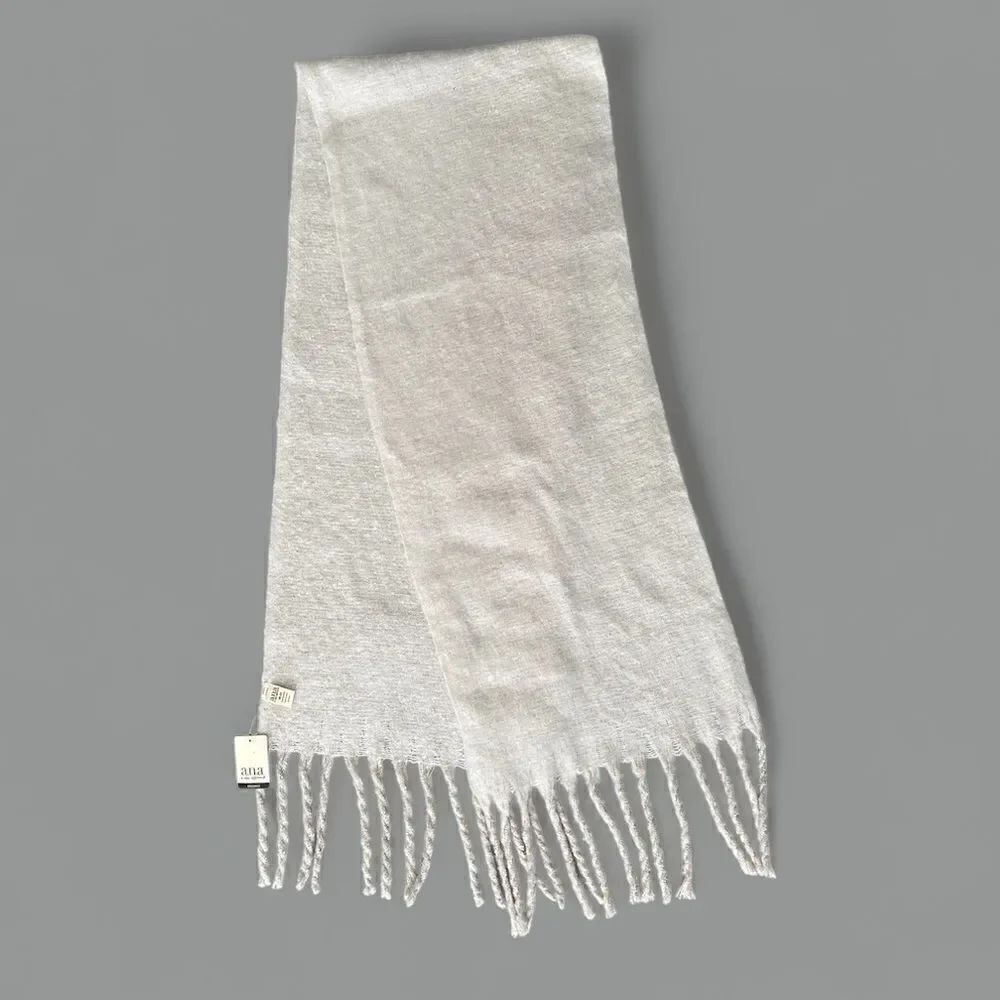 🎉5 for $45🎉NWT Ana Scarf One Size White